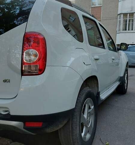 Дачия Duster 2011 в Тернополе на Automoto.ua Белый Дачия Duster, объемом двигателя 1.46 л и пробегом 179 тыс. км за 9900 $, фото 4 на Automoto.ua