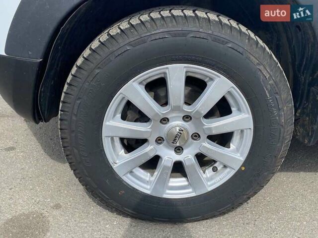 Білий Дачія Duster, об'ємом двигуна 1.46 л та пробігом 197 тис. км за 8400 $, фото 24 на Automoto.ua