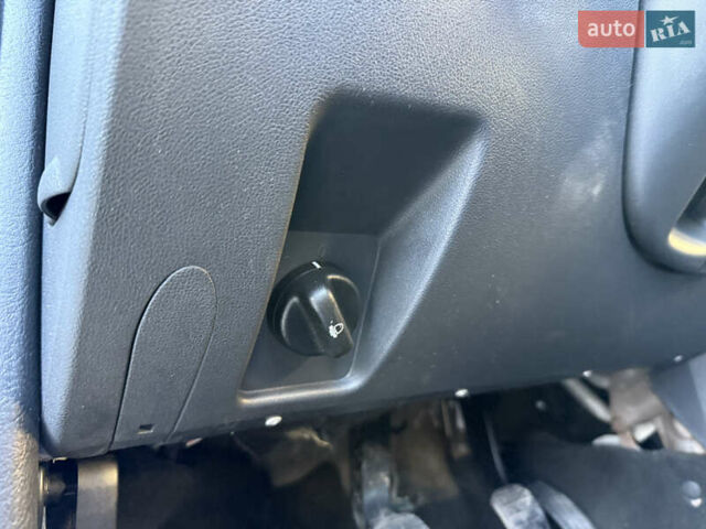 Білий Дачія Duster, об'ємом двигуна 1.6 л та пробігом 153 тис. км за 8999 $, фото 68 на Automoto.ua