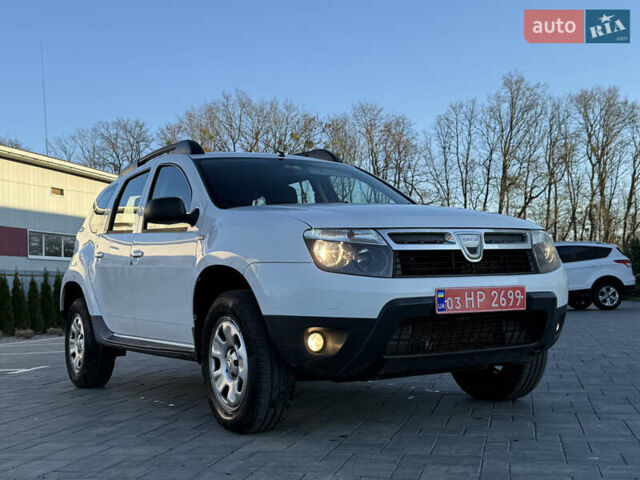 Білий Дачія Duster, об'ємом двигуна 1.6 л та пробігом 153 тис. км за 8999 $, фото 4 на Automoto.ua