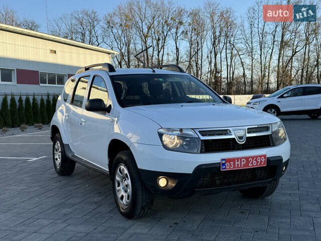 Білий Дачія Duster, об'ємом двигуна 1.6 л та пробігом 153 тис. км за 8999 $, фото 3 на Automoto.ua