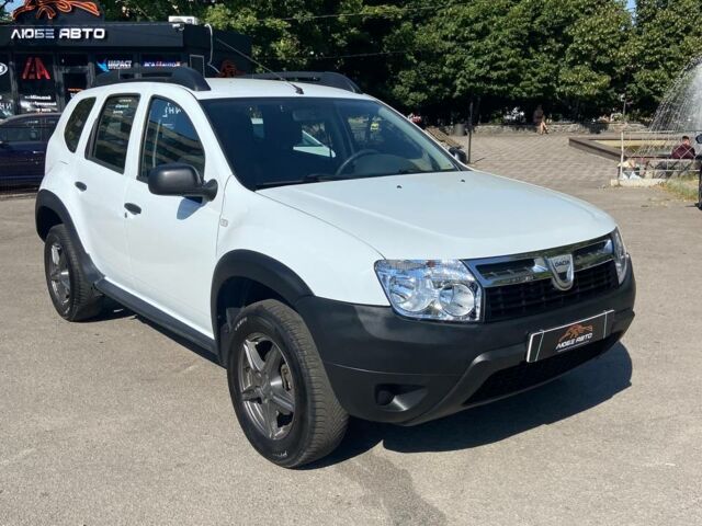Белый Дачия Duster, объемом двигателя 1.6 л и пробегом 186 тыс. км за 7800 $, фото 4 на Automoto.ua