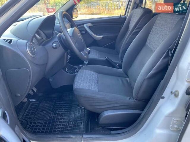 Білий Дачія Duster, об'ємом двигуна 1.46 л та пробігом 197 тис. км за 7990 $, фото 18 на Automoto.ua