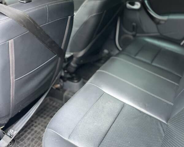 Білий Дачія Duster, об'ємом двигуна 1.46 л та пробігом 238 тис. км за 7300 $, фото 6 на Automoto.ua