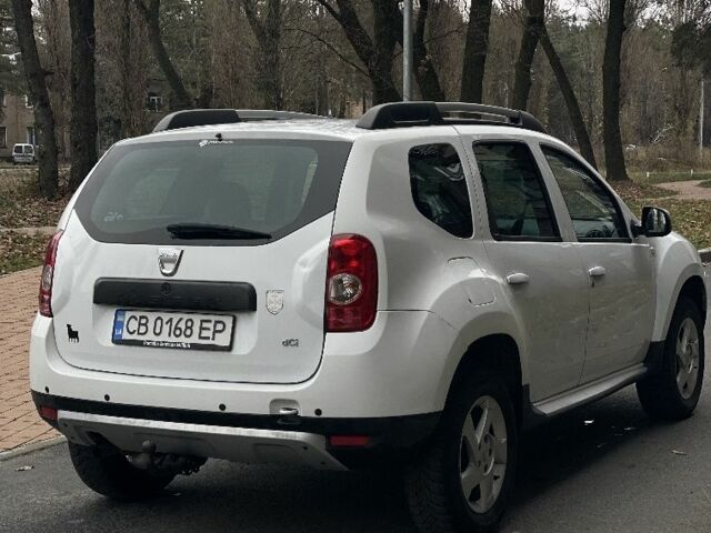 Белый Дачия Duster, объемом двигателя 1.5 л и пробегом 238 тыс. км за 7300 $, фото 10 на Automoto.ua