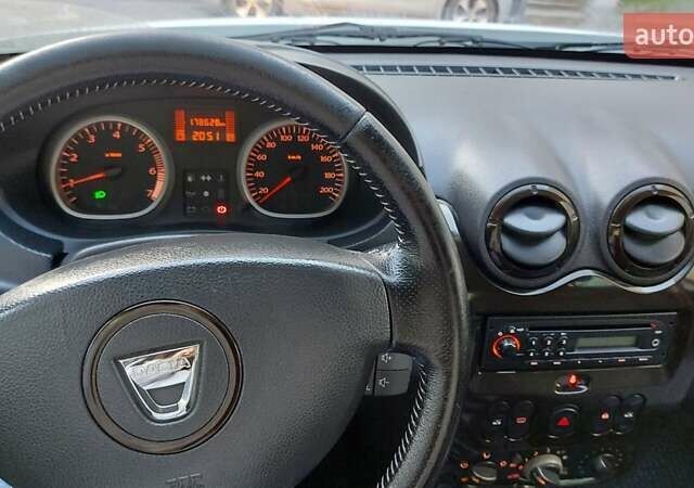 Дачия Duster 2011 в Тернополе на Automoto.ua Белый Дачия Duster, объемом двигателя 1.46 л и пробегом 179 тыс. км за 9900 $, фото 18 на Automoto.ua