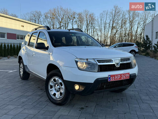 Білий Дачія Duster, об'ємом двигуна 1.6 л та пробігом 153 тис. км за 8999 $, фото 16 на Automoto.ua