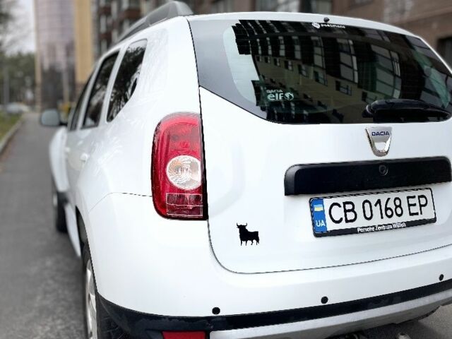 Белый Дачия Duster, объемом двигателя 1.5 л и пробегом 238 тыс. км за 7300 $, фото 6 на Automoto.ua