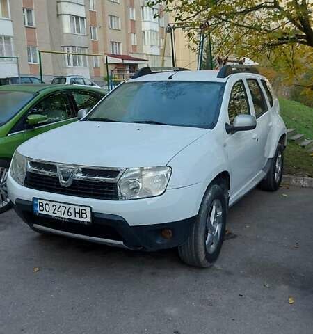 Дачия Duster 2011 в Тернополе на Automoto.ua Белый Дачия Duster, объемом двигателя 1.46 л и пробегом 179 тыс. км за 9900 $, фото 8 на Automoto.ua