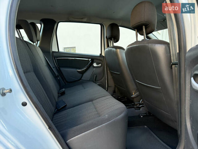 Білий Дачія Duster, об'ємом двигуна 1.6 л та пробігом 153 тис. км за 8999 $, фото 28 на Automoto.ua