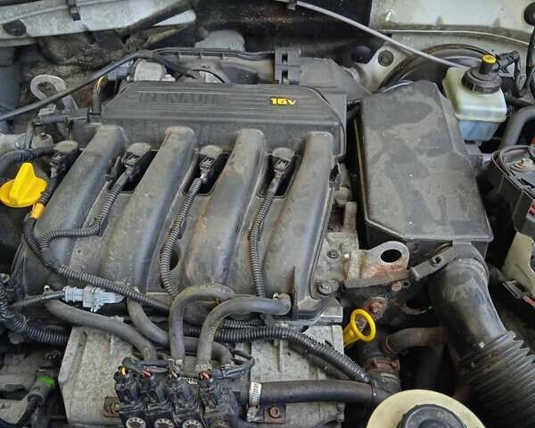 Белый Дачия Duster, объемом двигателя 1.6 л и пробегом 162 тыс. км за 7800 $, фото 31 на Automoto.ua