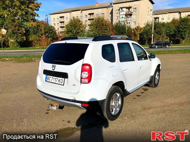 Белый Дачия Duster, объемом двигателя 1.5 л и пробегом 134 тыс. км за 9300 $, фото 2 на Automoto.ua