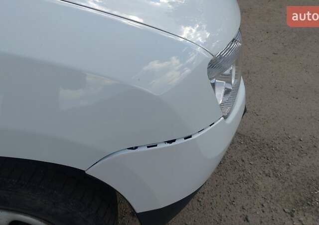 Білий Дачія Duster, об'ємом двигуна 1.6 л та пробігом 178 тис. км за 8800 $, фото 45 на Automoto.ua
