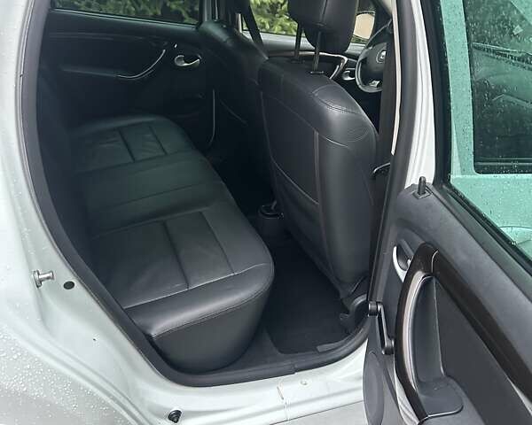 Білий Дачія Duster, об'ємом двигуна 1.5 л та пробігом 168 тис. км за 8300 $, фото 15 на Automoto.ua