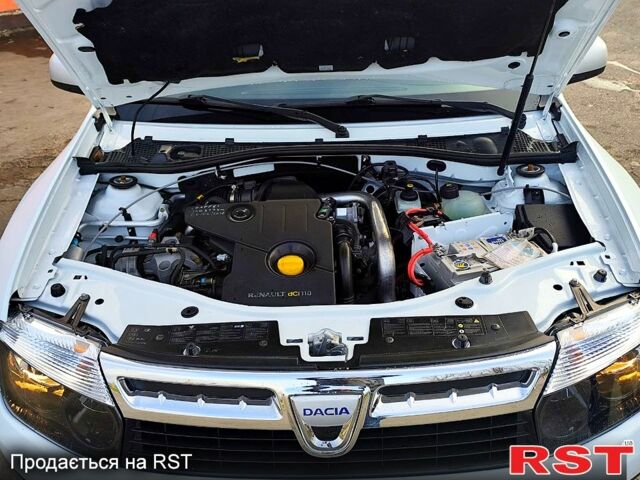 Білий Дачія Duster, об'ємом двигуна 1.5 л та пробігом 168 тис. км за 10700 $, фото 13 на Automoto.ua