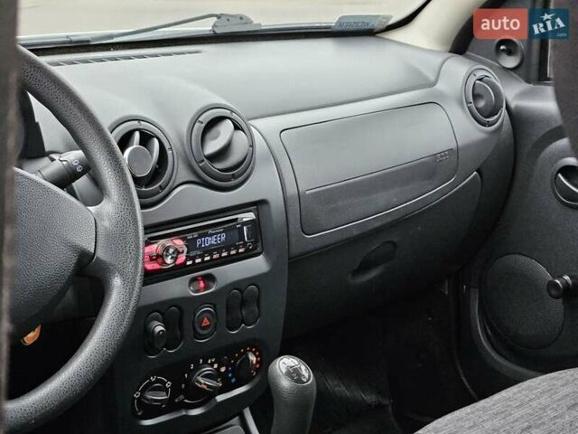 Білий Дачія Duster, об'ємом двигуна 1.6 л та пробігом 122 тис. км за 8300 $, фото 21 на Automoto.ua