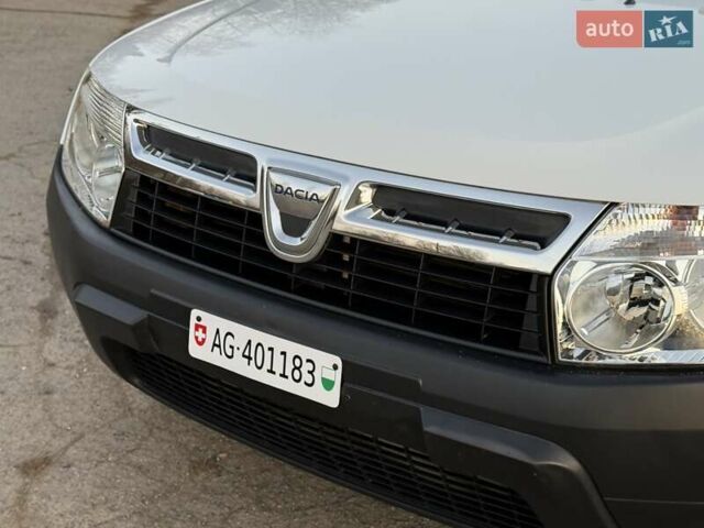 Білий Дачія Duster, об'ємом двигуна 1.5 л та пробігом 182 тис. км за 8999 $, фото 24 на Automoto.ua