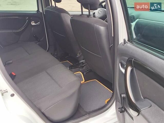 Белый Дачия Duster, объемом двигателя 1.5 л и пробегом 168 тыс. км за 10700 $, фото 39 на Automoto.ua