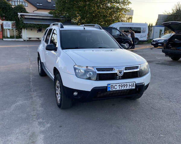Белый Дачия Duster, объемом двигателя 1.46 л и пробегом 263 тыс. км за 9200 $, фото 5 на Automoto.ua