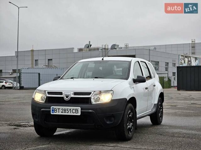 Білий Дачія Duster, об'ємом двигуна 1.6 л та пробігом 122 тис. км за 8300 $, фото 1 на Automoto.ua
