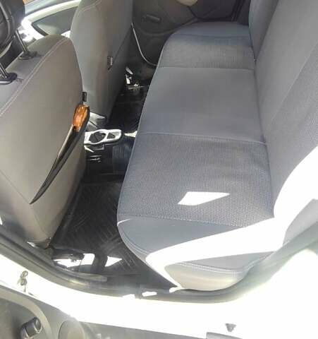 Білий Дачія Duster, об'ємом двигуна 1.6 л та пробігом 178 тис. км за 8800 $, фото 31 на Automoto.ua