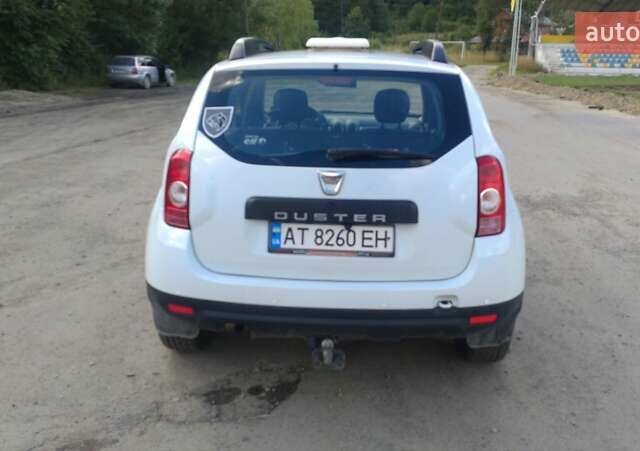 Білий Дачія Duster, об'ємом двигуна 1.6 л та пробігом 178 тис. км за 8800 $, фото 6 на Automoto.ua