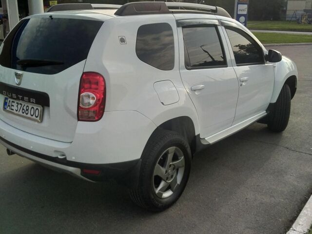 Белый Дачия Duster, объемом двигателя 1.5 л и пробегом 220 тыс. км за 10513 $, фото 2 на Automoto.ua