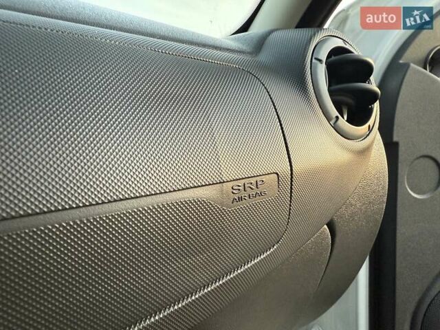 Білий Дачія Duster, об'ємом двигуна 1.5 л та пробігом 182 тис. км за 8999 $, фото 42 на Automoto.ua