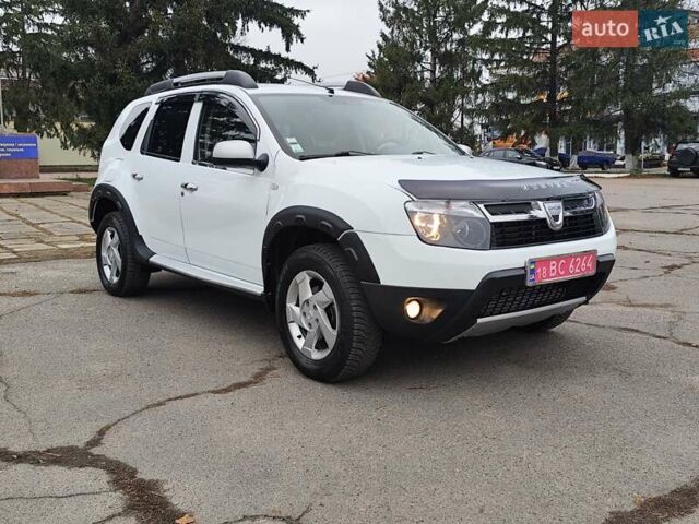 Белый Дачия Duster, объемом двигателя 1.5 л и пробегом 168 тыс. км за 10700 $, фото 5 на Automoto.ua