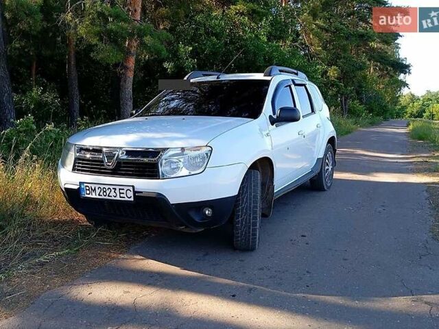 Белый Дачия Duster, объемом двигателя 1.6 л и пробегом 205 тыс. км за 8150 $, фото 1 на Automoto.ua