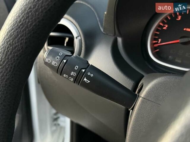 Білий Дачія Duster, об'ємом двигуна 1.5 л та пробігом 182 тис. км за 8999 $, фото 53 на Automoto.ua