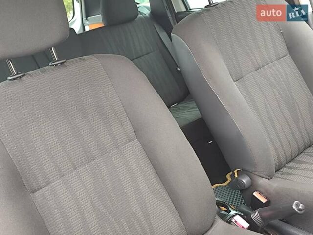 Белый Дачия Duster, объемом двигателя 1.5 л и пробегом 168 тыс. км за 10700 $, фото 42 на Automoto.ua