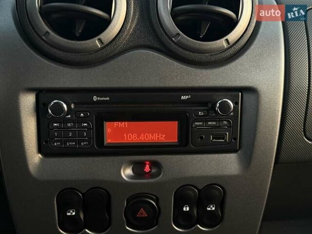 Білий Дачія Duster, об'ємом двигуна 1.5 л та пробігом 182 тис. км за 8999 $, фото 40 на Automoto.ua