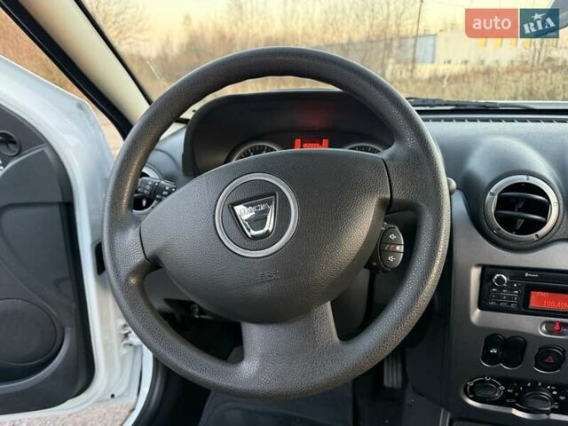 Білий Дачія Duster, об'ємом двигуна 1.5 л та пробігом 182 тис. км за 8999 $, фото 37 на Automoto.ua