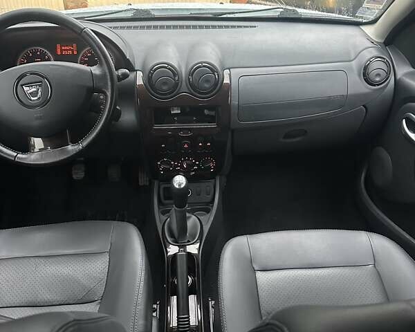 Білий Дачія Duster, об'ємом двигуна 1.5 л та пробігом 168 тис. км за 8300 $, фото 17 на Automoto.ua