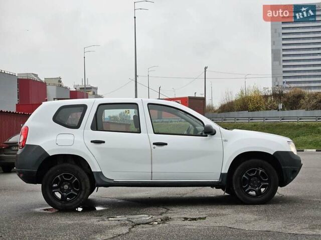 Білий Дачія Duster, об'ємом двигуна 1.6 л та пробігом 122 тис. км за 8300 $, фото 10 на Automoto.ua