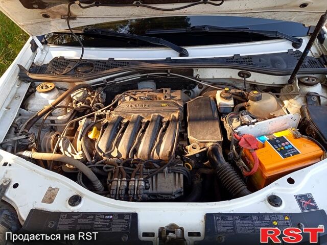 Белый Дачия Duster, объемом двигателя 1.6 л и пробегом 202 тыс. км за 8450 $, фото 4 на Automoto.ua