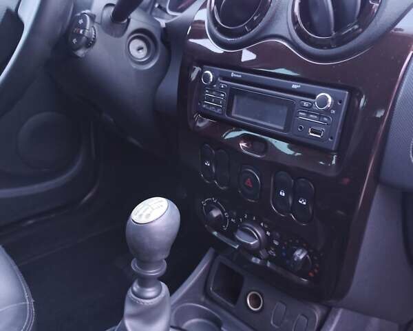 Білий Дачія Duster, об'ємом двигуна 1.5 л та пробігом 221 тис. км за 8900 $, фото 26 на Automoto.ua