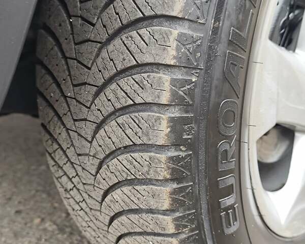 Белый Дачия Duster, объемом двигателя 1.5 л и пробегом 168 тыс. км за 10700 $, фото 29 на Automoto.ua