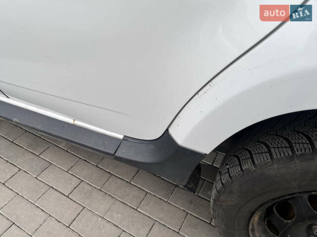 Білий Дачія Duster, об'ємом двигуна 1.6 л та пробігом 223 тис. км за 6500 $, фото 4 на Automoto.ua