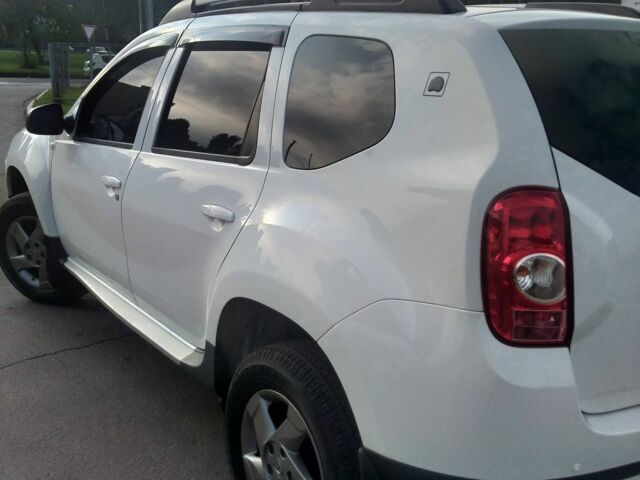 Белый Дачия Duster, объемом двигателя 1.5 л и пробегом 220 тыс. км за 10513 $, фото 3 на Automoto.ua