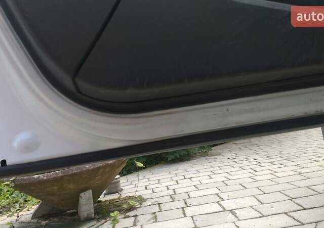 Білий Дачія Duster, об'ємом двигуна 1.6 л та пробігом 178 тис. км за 8800 $, фото 20 на Automoto.ua
