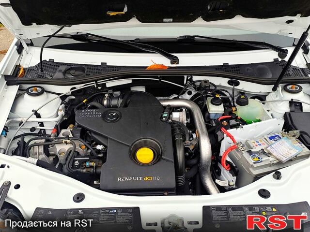 Белый Дачия Duster, объемом двигателя 1.5 л и пробегом 168 тыс. км за 10700 $, фото 12 на Automoto.ua