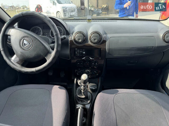 Белый Дачия Duster, объемом двигателя 1.5 л и пробегом 460 тыс. км за 8000 $, фото 14 на Automoto.ua