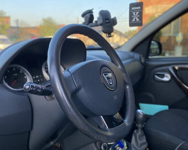 Белый Дачия Duster, объемом двигателя 1.46 л и пробегом 263 тыс. км за 9200 $, фото 8 на Automoto.ua