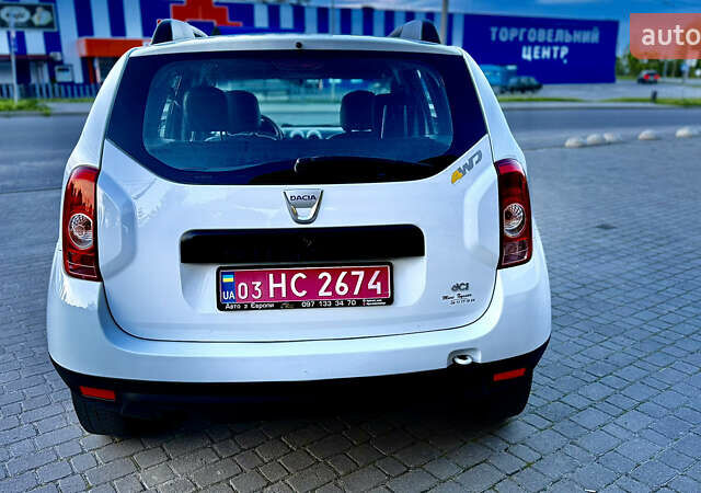 Белый Дачия Duster, объемом двигателя 1.5 л и пробегом 200 тыс. км за 8999 $, фото 6 на Automoto.ua