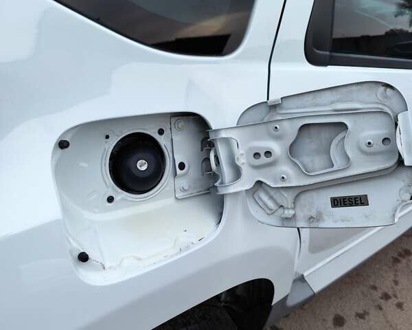 Білий Дачія Duster, об'ємом двигуна 1.5 л та пробігом 221 тис. км за 8900 $, фото 17 на Automoto.ua
