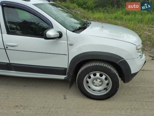 Белый Дачия Duster, объемом двигателя 1.5 л и пробегом 166 тыс. км за 9000 $, фото 14 на Automoto.ua