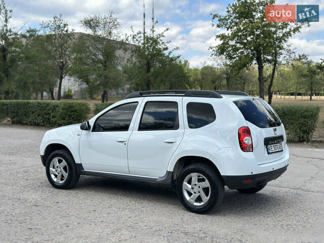 Белый Дачия Duster, объемом двигателя 1.5 л и пробегом 212 тыс. км за 8500 $, фото 1 на Automoto.ua
