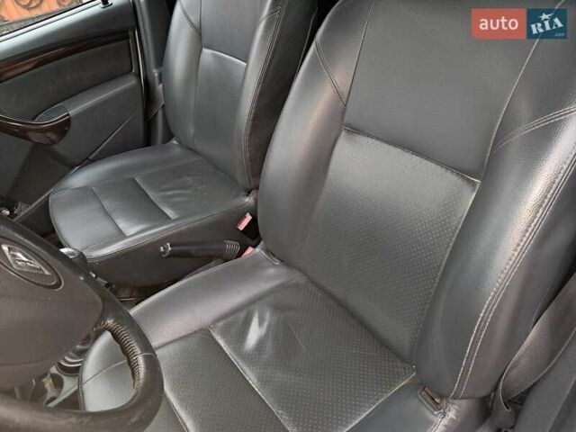 Білий Дачія Duster, об'ємом двигуна 1.6 л та пробігом 180 тис. км за 8200 $, фото 3 на Automoto.ua